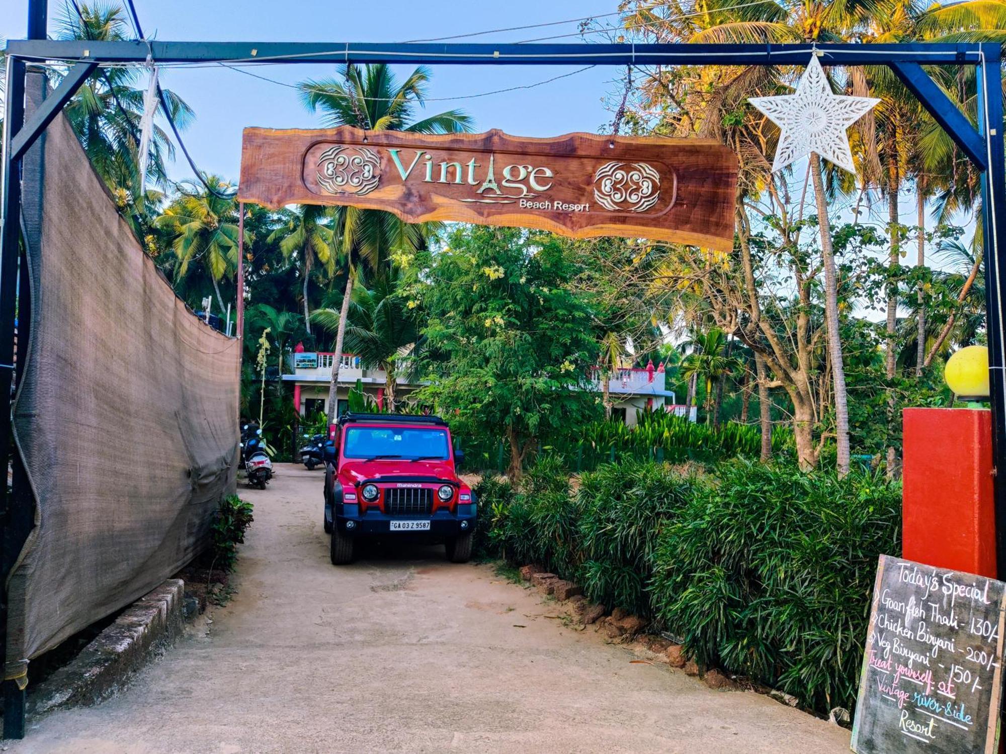 Vintage Beach Resort Agonda Esterno foto
