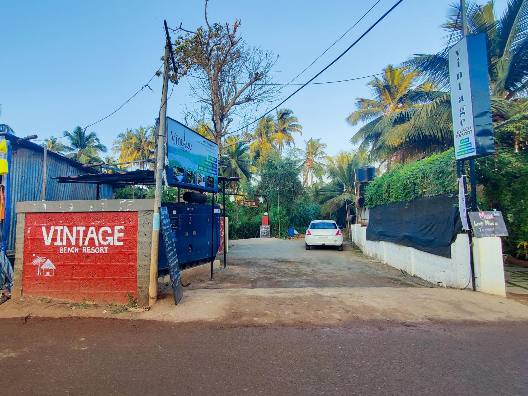 Vintage Beach Resort Agonda Esterno foto