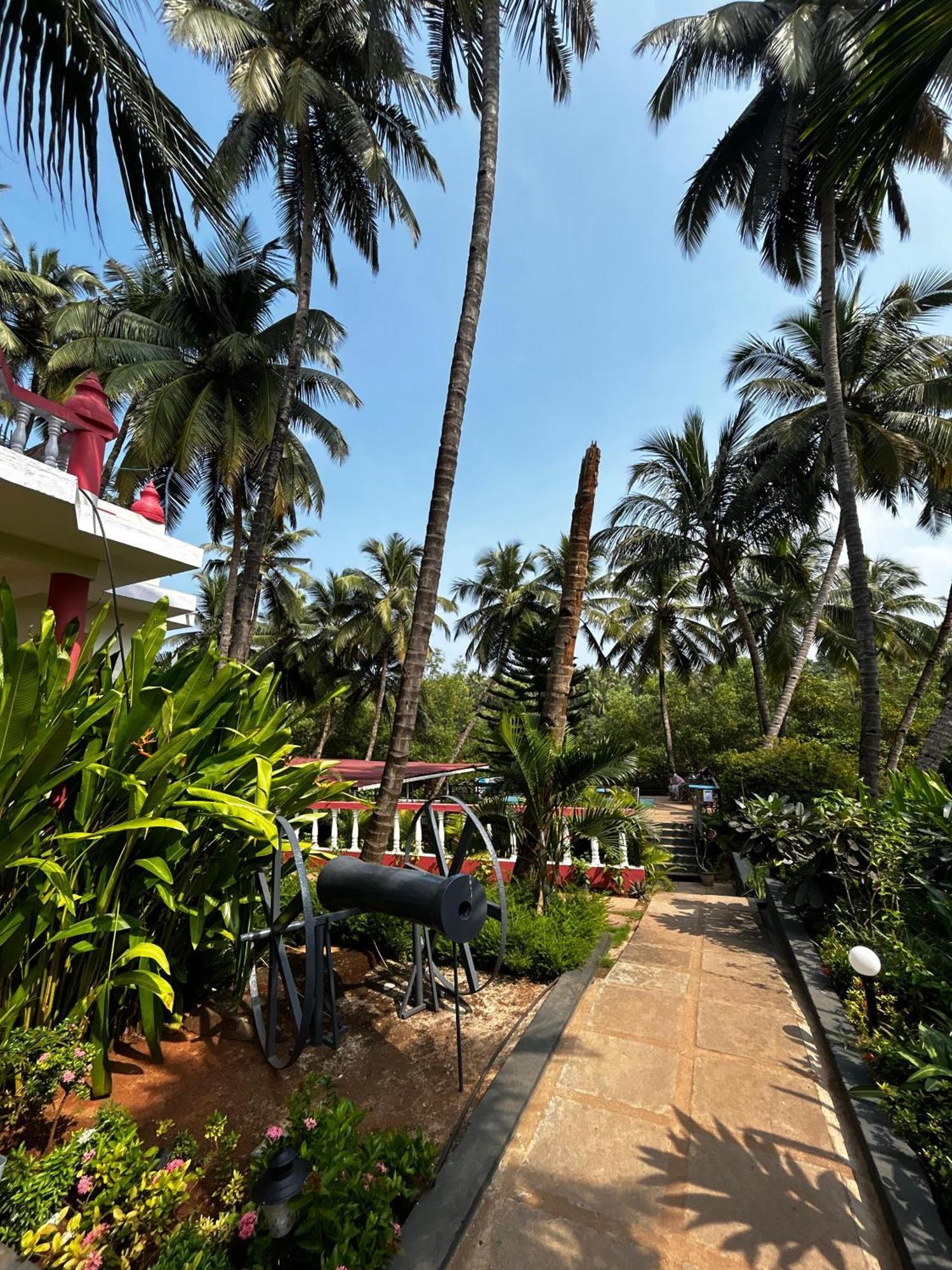 Vintage Beach Resort Agonda Esterno foto
